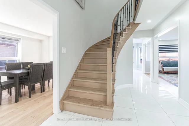 Additional image 21 of 47 Ribbon Dr