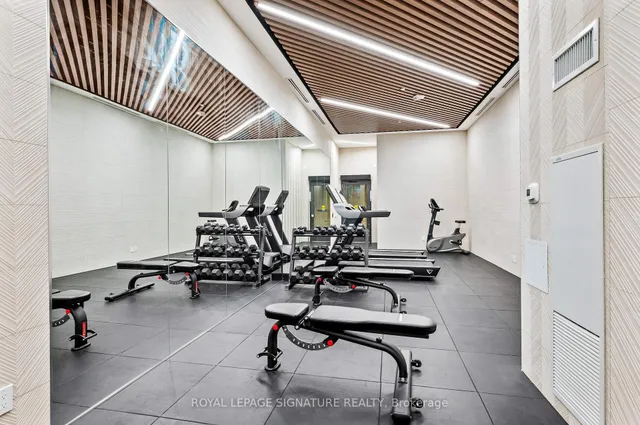 Additional image 20 of 1285 Queen St Unit 402