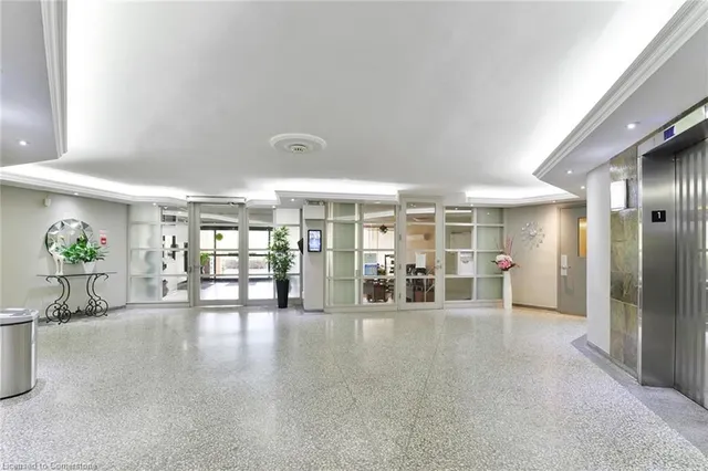 Additional image 5 of 551 The West Mall Rd Unit 1219