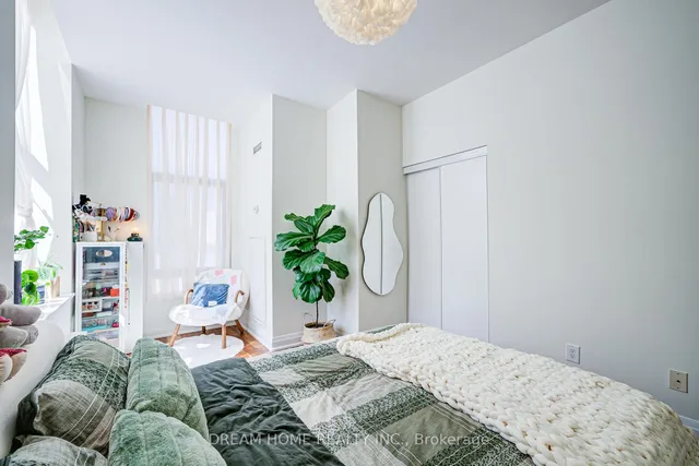 Additional image 26 of 1 Town Centre Crt