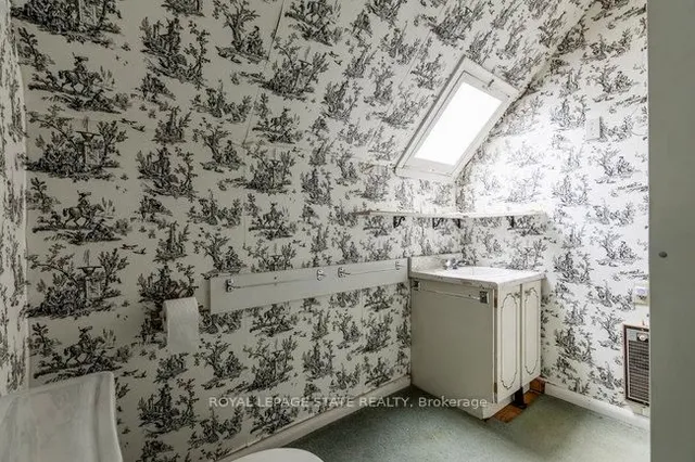 Additional image 36 of 142 Aberdeen Ave