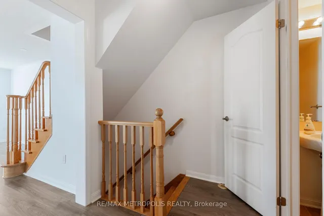 Additional image 8 of 54 Howe Ave