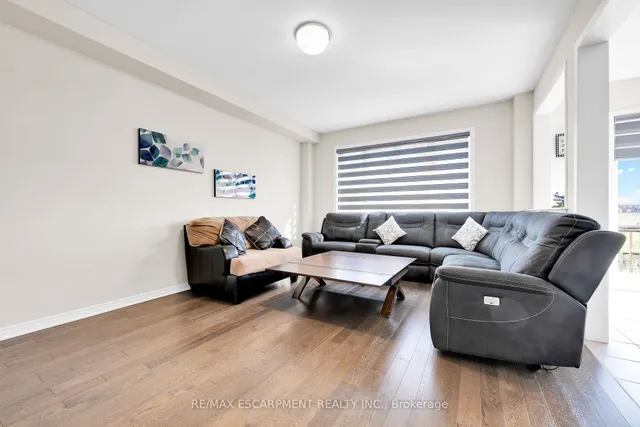 Additional image 21 of 12 Midhurst Hts