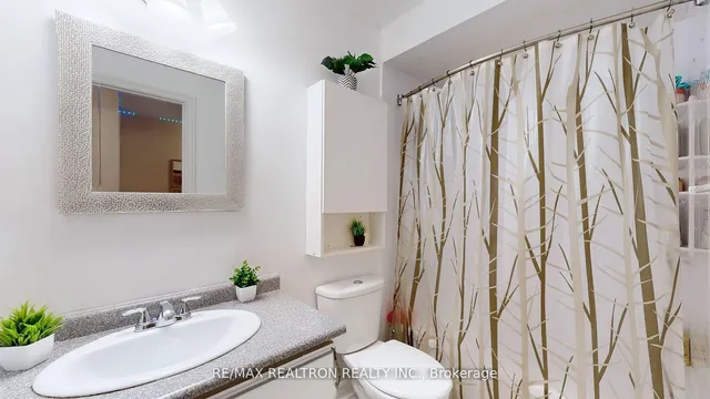 Additional image 33 of 68 Heathcliffe Sq