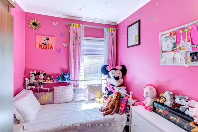 Additional image 8 of 532 Silverthorn Ave