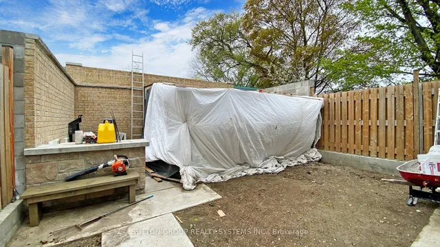 Additional image 22 of 48 Bicknell Ave