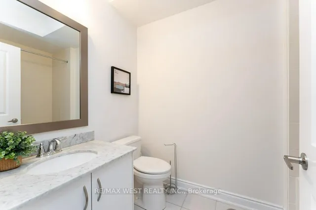 Additional image 24 of 2172 Trafalgar Rd Unit 19