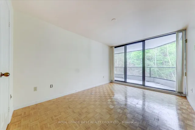 Additional image 16 of 3900 Yonge St Unit 909
