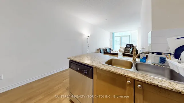 Additional image 16 of 761 Bay St Unit 3101