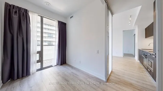 Additional image 14 of 50 Charles St Unit 1012