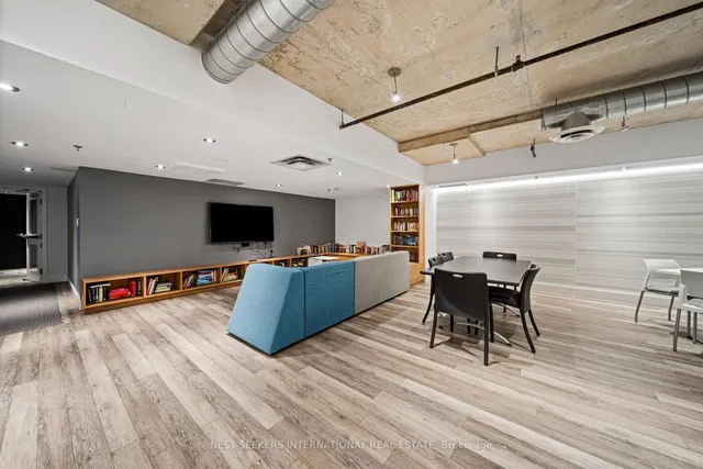 Additional image 22 of 388 Richmond St Unit 919