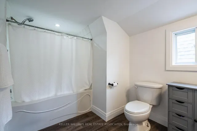 Additional image 30 of 28 Edinburgh Ave