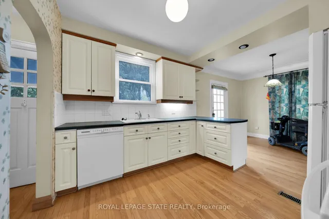 Additional image 8 of 37 Mercer St