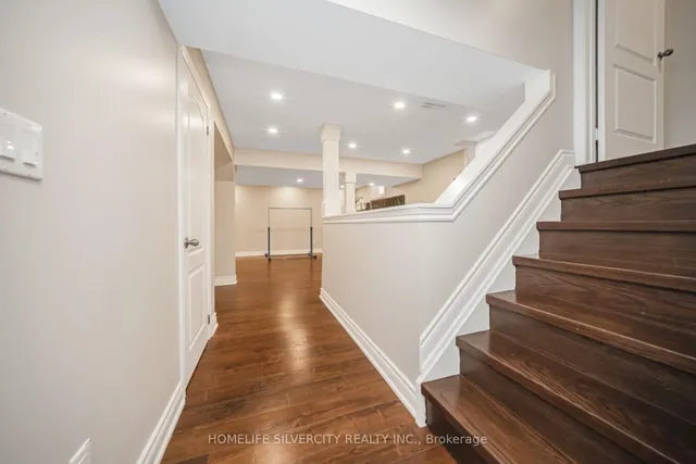 Additional image 10 of 3192 Sorrento Cres