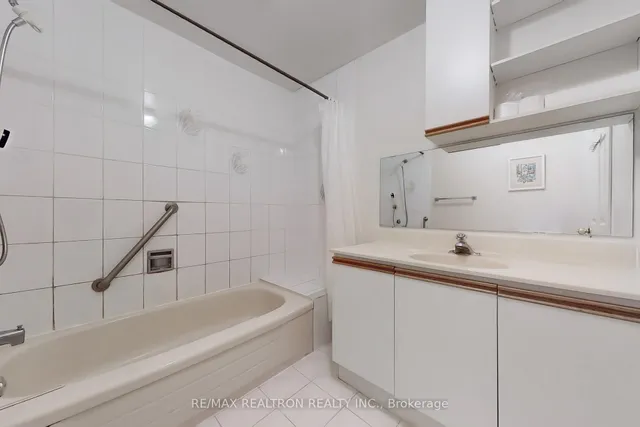 Additional image 23 of 4 Amulet St