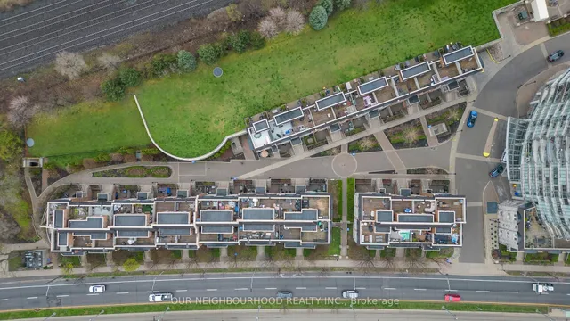 Additional image 24 of 93 The Queensway Ave Unit TH60