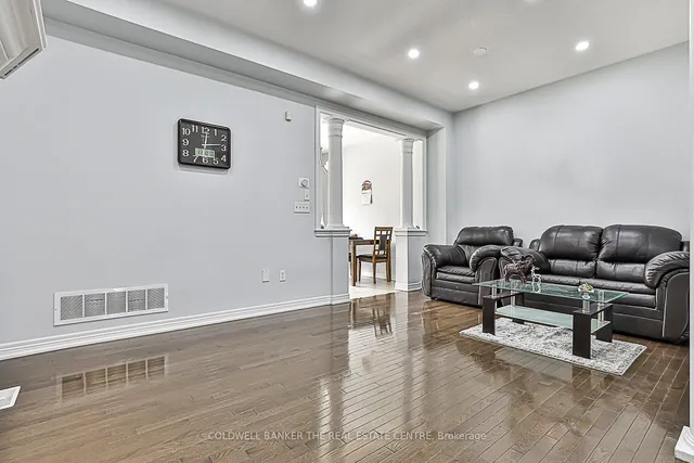 Additional image 7 of 43 Crystalview Cres