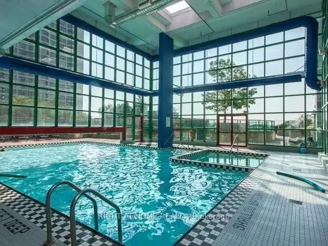 Additional image 3 of 77 Harbour Sq Unit 504