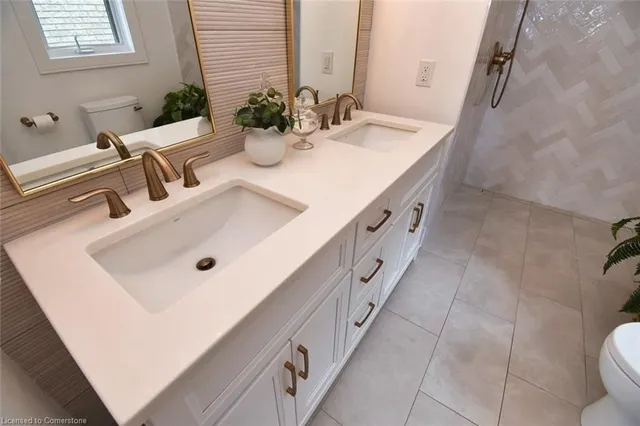 Additional image 33 of 46 Parkmanor Dr