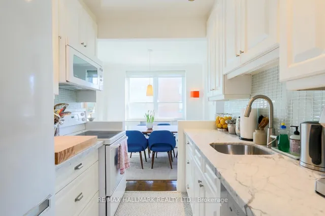 Additional image 19 of 30 Elm Ave Unit 212