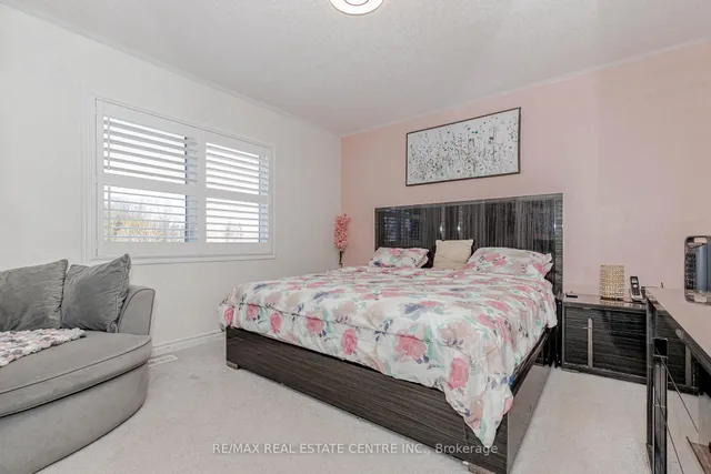 Additional image 20 of 340 Shady Glen Cres