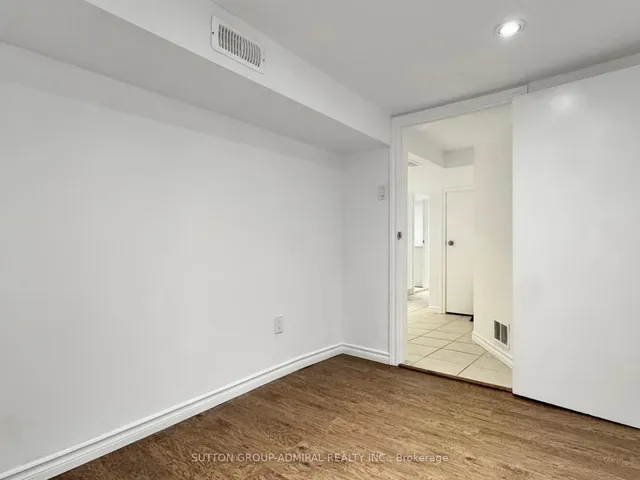 Additional image 29 of 13 Rutherford Ave