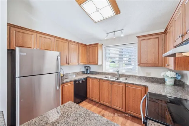 Additional image 16 of 5 Quinte Cres