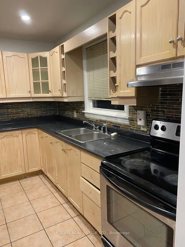 Additional image 13 of 12 Armstrong St