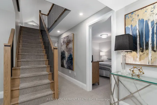 Additional image 26 of 152 Moore Cres