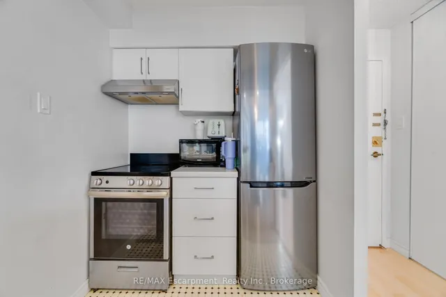 Additional image 10 of 80 Saint Patrick St Unit 820