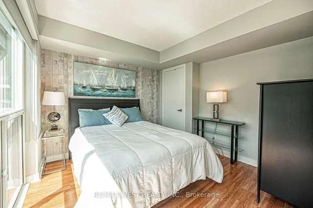 Additional image 14 of 80 Western Battery Rd Unit 2311