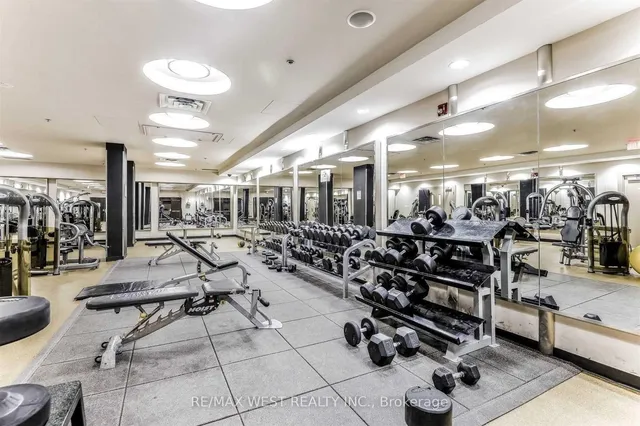 Additional image 41 of 80 Absolute Ave Unit 406