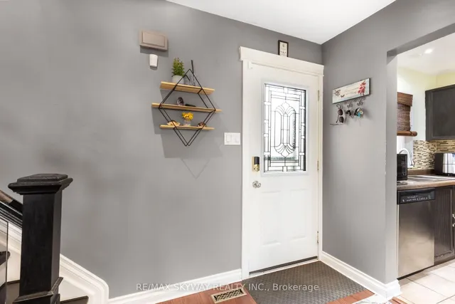 Additional image 5 of 82 Festoon Pl