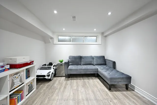 Additional image 34 of 10 Billington Cres