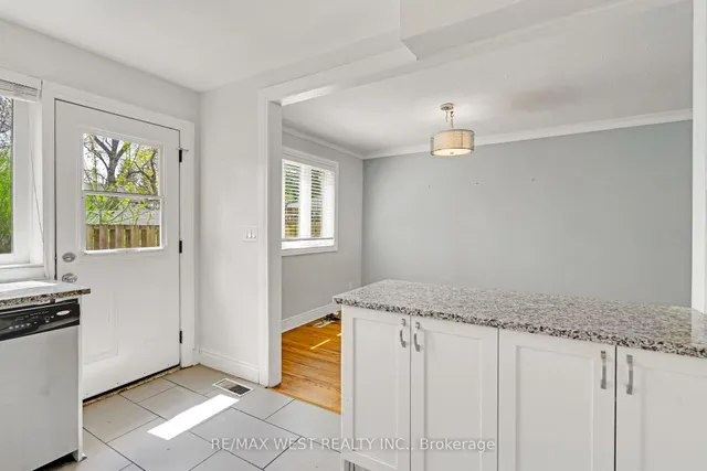 Additional image 13 of 2 Cabot Crt