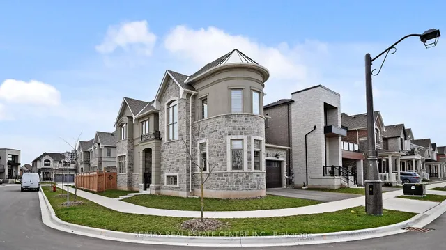 Additional image 2 of 1473 Varelas Passage