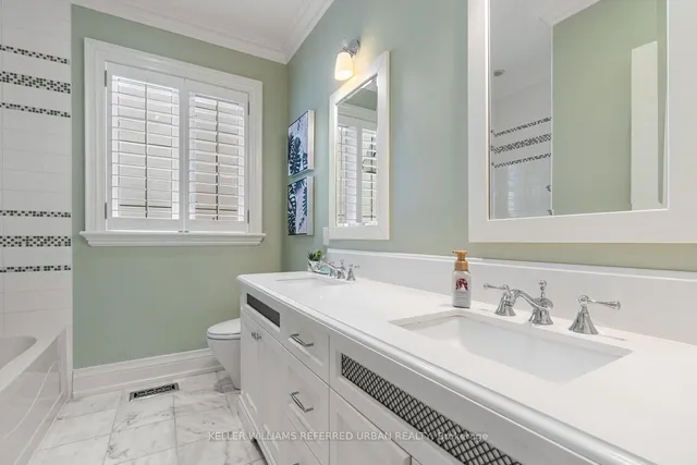 Additional image 30 of 100 Woburn Ave