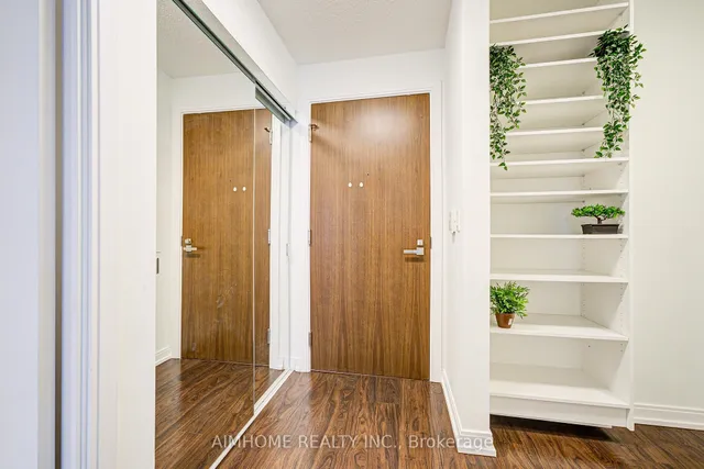 Additional image 4 of 255 Village Green Sq Unit 604