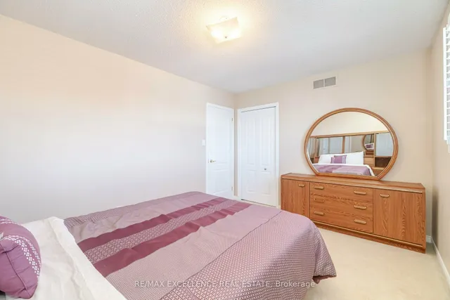 Additional image 36 of 60 Indian Cres