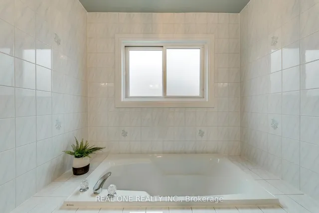 Additional image 27 of 76 Inverhuron Tr