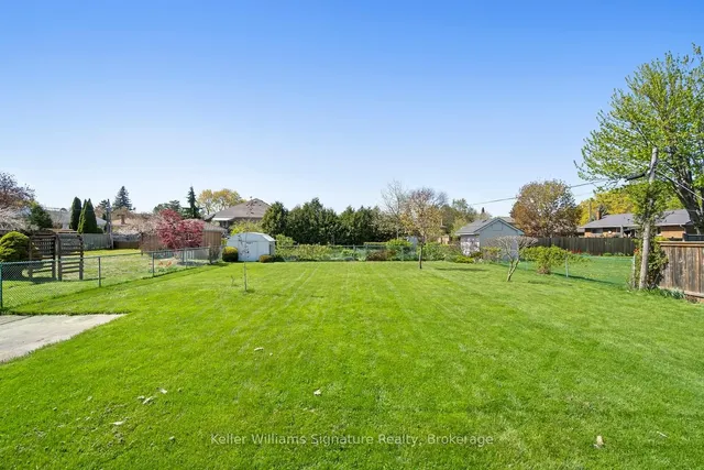 Additional image 35 of 2343 Redfern Rd