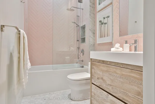 Additional image 35 of 216 Glenayr Rd