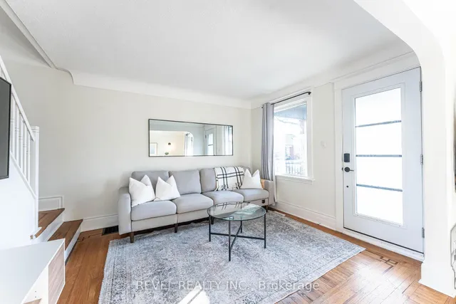 Additional image 17 of 64 Barons Ave