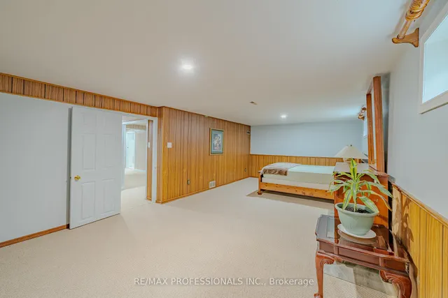 Additional image 25 of 184 Oakmeadow Blvd