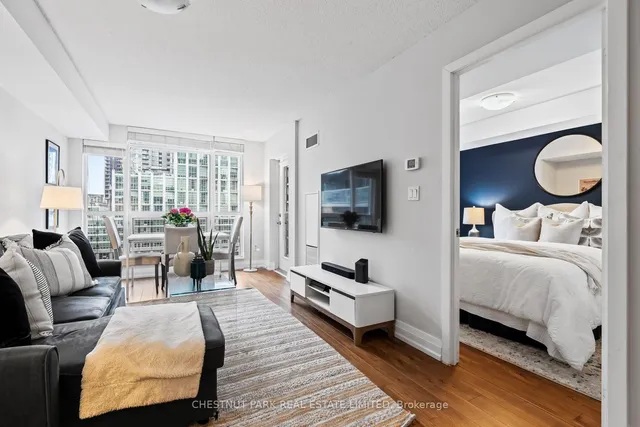 20 Blue Jays Way Unit 920