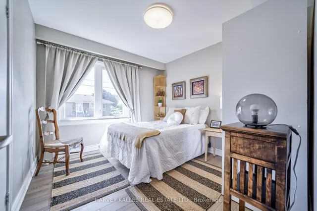 Additional image 18 of 215 Searle Ave