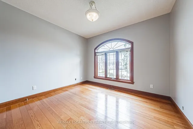 Additional image 30 of 388 Hemlock Ave