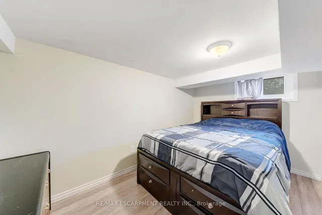 Additional image 23 of 21 Duff St