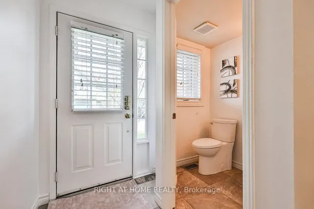 Additional image 3 of 3333 New St Unit 110