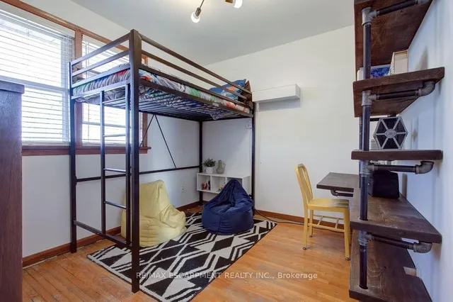 Additional image 15 of 2297 BARCLAY Rd